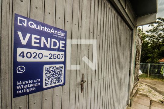 Plaquinha de casa para alugar com 3 quartos, 240m² em Jardim Carvalho, Porto Alegre