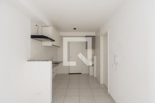 Sala de apartamento para alugar com 1 quarto, 29m² em Vila Penteado, São Paulo