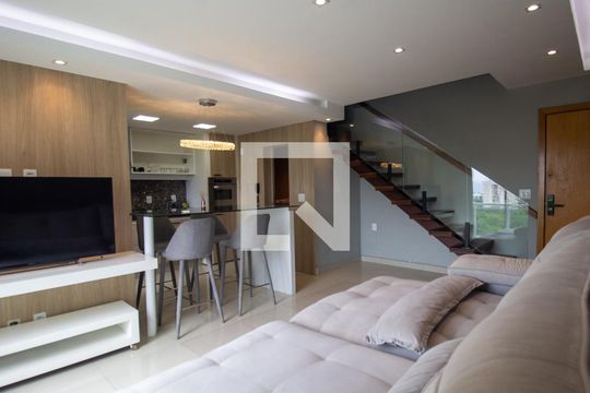 Sala de apartamento para alugar com 2 quartos, 99m² em Barra da Tijuca, Rio de Janeiro