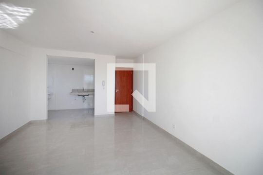 Sala de apartamento à venda com 3 quartos, 71m² em Padre Eustáquio, Belo Horizonte