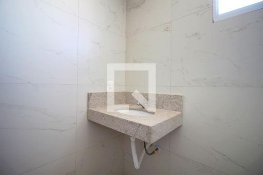 Banheiro de apartamento à venda com 3 quartos, 71m² em Padre Eustáquio, Belo Horizonte