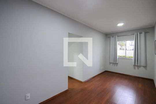 Sala de apartamento à venda com 2 quartos, 56m² em Santa Terezinha, São Bernardo do Campo
