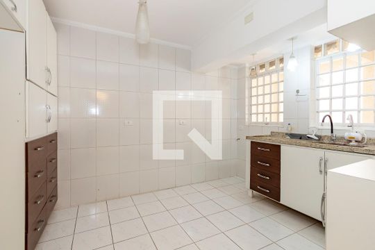 Edícula - Cozinha de casa à venda com 5 quartos, 170m² em Vila Gertrudes, São Paulo