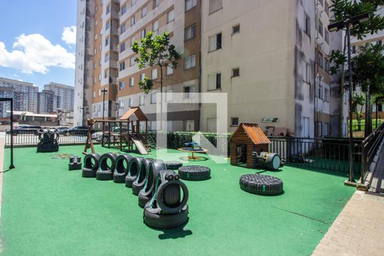 Área comum de apartamento para alugar com 2 quartos, 43m² em Vila Carmosina, São Paulo