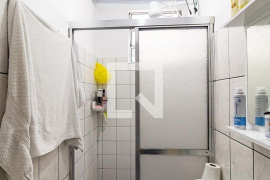 Banheiro Social de casa à venda com 5 quartos, 150m² em Sacoma, São Paulo