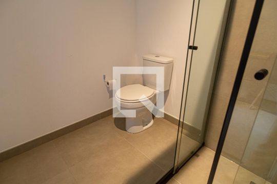 Banheiro de kitnet/studio à venda com 1 quarto, 22m² em Bela Vista, São Paulo