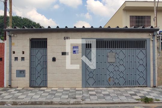 Fachada + placa de casa à venda com 4 quartos, 336m² em Parque Peruche, São Paulo
