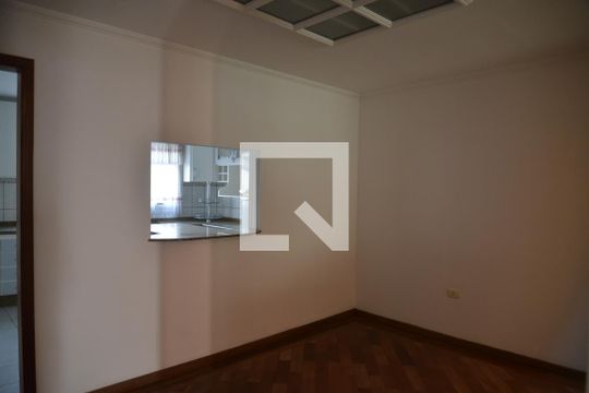 Sala de casa à venda com 3 quartos, 236m² em Vila Valparaíso, Santo André