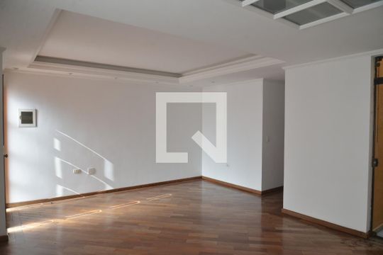Sala de casa à venda com 3 quartos, 236m² em Vila Valparaíso, Santo André