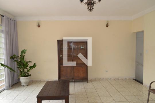 Sala de casa à venda com 6 quartos, 258m² em Vila Mariana, São Paulo