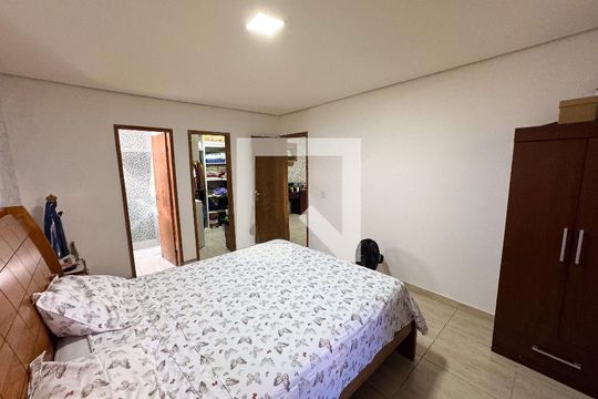 Quarto de casa à venda com 3 quartos, 80m² em Eldorado, Contagem