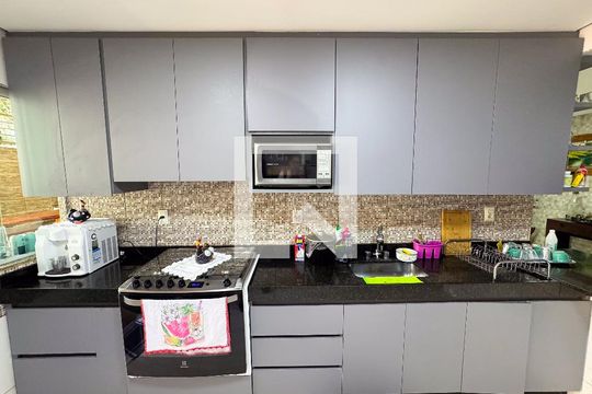 Sala/Cozinha de casa à venda com 3 quartos, 80m² em Eldorado, Contagem