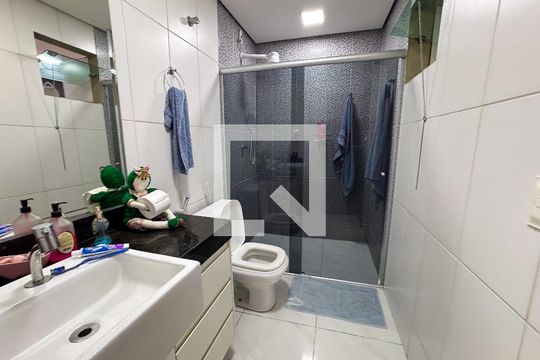 Banheiro de casa à venda com 3 quartos, 80m² em Eldorado, Contagem