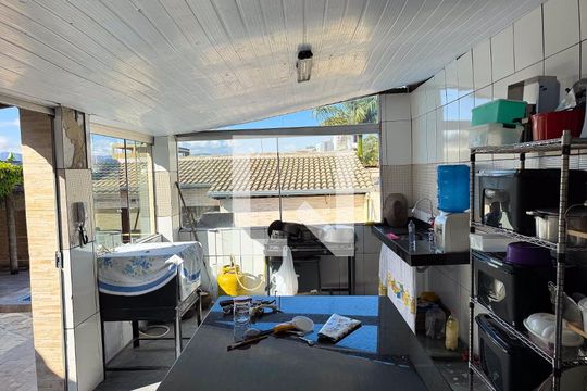 Área de Serviço de casa à venda com 3 quartos, 80m² em Eldorado, Contagem