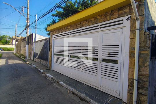 Fachada de casa à venda com 3 quartos, 127m² em Presidente Altino, Osasco