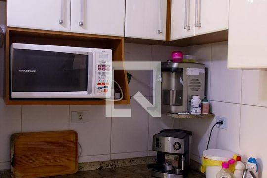 Cozinha de casa à venda com 3 quartos, 127m² em Presidente Altino, Osasco