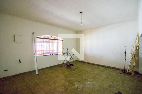 Casa à venda com 2 quartos, 220m² em Vila Guarará, Santo André