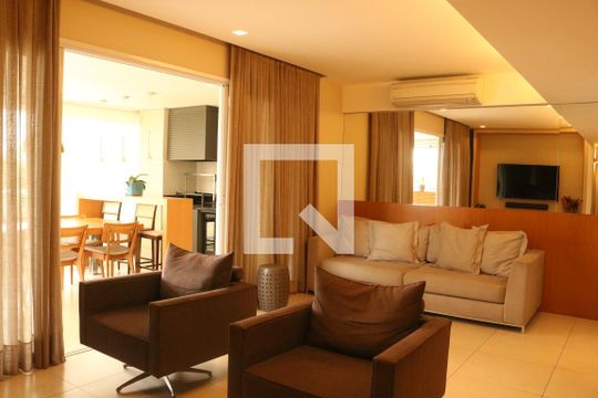 Sala de apartamento à venda com 3 quartos, 118m² em Água Branca, São Paulo