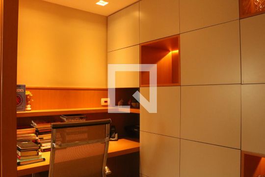 Sala de apartamento à venda com 3 quartos, 118m² em Água Branca, São Paulo