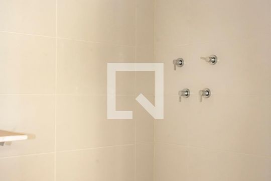 Banheiro de kitnet/studio para alugar com 1 quarto, 27m² em Vila da Saúde, São Paulo