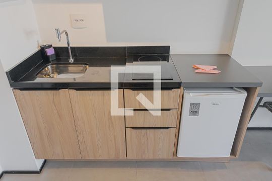 Cozinha de kitnet/studio à venda com 1 quarto, 21m² em Jardim Paulista, São Paulo