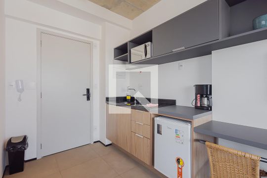 Cozinha de kitnet/studio à venda com 1 quarto, 21m² em Jardim Paulista, São Paulo