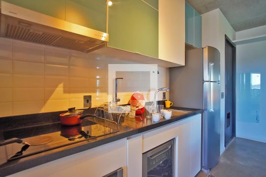 Cozinha de apartamento para alugar com 2 quartos, 69m² em Petrópolis, Porto Alegre