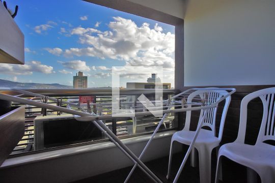 Cozinha - Varanda de apartamento para alugar com 2 quartos, 69m² em Petrópolis, Porto Alegre