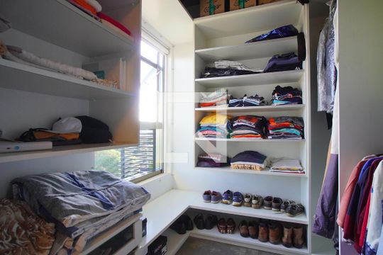 Quarto 1 - Closet de apartamento para alugar com 2 quartos, 69m² em Petrópolis, Porto Alegre