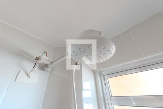 Banheiro de apartamento para alugar com 2 quartos, 42m² em Bela Vista, São Paulo