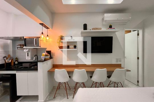 Kitnet/Studio à venda com 1 quarto, 20m² em Copacabana, Rio de Janeiro