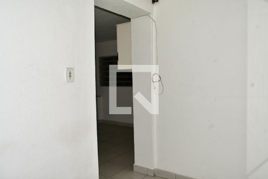 Quarto de casa para alugar com 1 quarto, 37m² em Bosque da Saúde, São Paulo