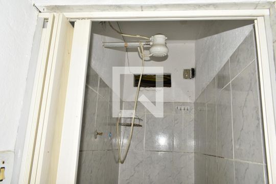 Banheiro de casa para alugar com 1 quarto, 37m² em Bosque da Saúde, São Paulo