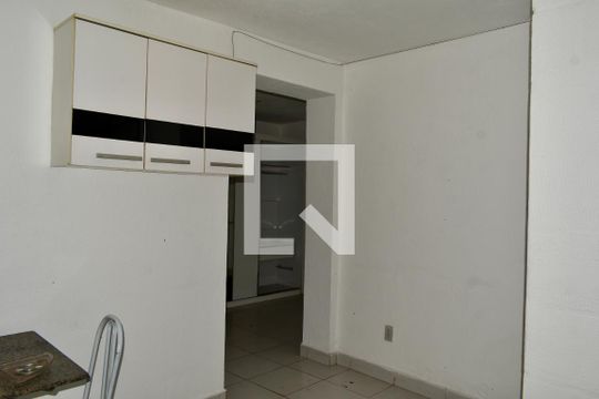 Sala/Cozinha de casa para alugar com 1 quarto, 37m² em Bosque da Saúde, São Paulo