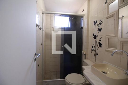 Banheiro Social de apartamento para alugar com 2 quartos, 48m² em Freguesia (jacarepaguá), Rio de Janeiro