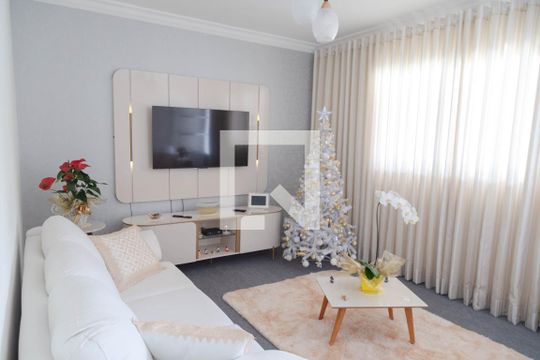 Sala de casa à venda com 1 quarto, 300m² em Jardim Bom Clima, Guarulhos