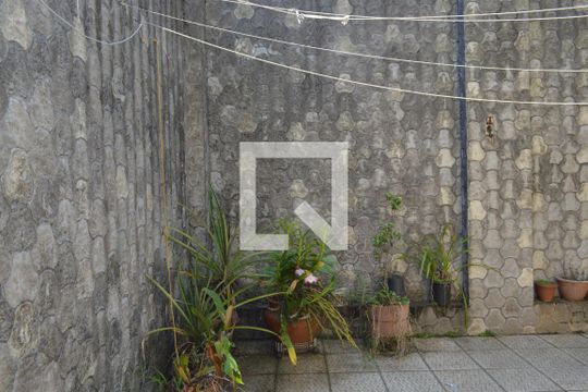 Quintal de casa à venda com 4 quartos, 150m² em Vila Dom Pedro I, São Paulo