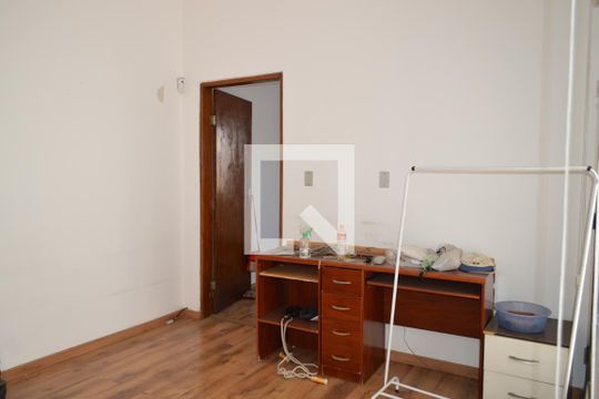 Sala de casa à venda com 4 quartos, 150m² em Vila Dom Pedro I, São Paulo