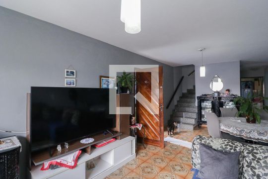Sala de casa de condomínio à venda com 3 quartos, 134m² em Vila Dionisia, São Paulo