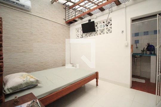 Suíte de kitnet/studio para alugar com 1 quarto, 28m² em Barra, Salvador