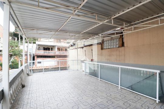 Área de Serviço e Varanda de casa à venda com 4 quartos, 246m² em Vila Bancaria Munhoz, São Paulo