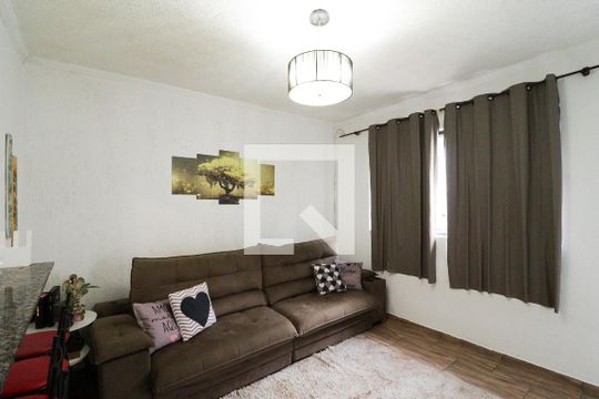 Casa à venda com 4 quartos, 246m² em Vila Bancaria Munhoz, São Paulo