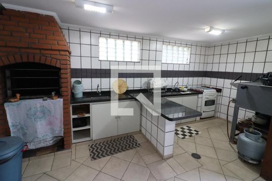 Churrasqueira de casa de condomínio à venda com 6 quartos, 380m² em Adalgisa, Osasco