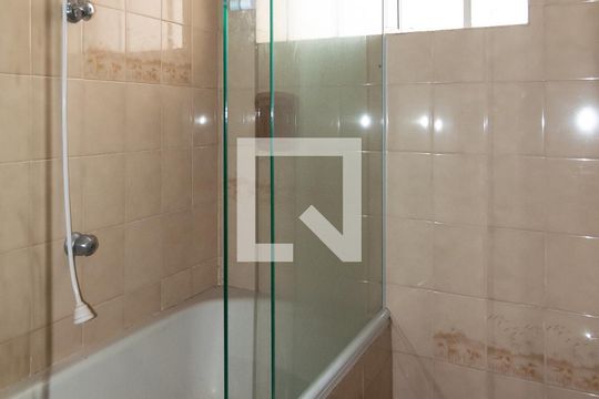 Banheiro de apartamento à venda com 2 quartos, 63m² em Bela Vista, São Paulo