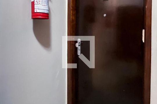 lockbox de apartamento à venda com 2 quartos, 63m² em Bela Vista, São Paulo