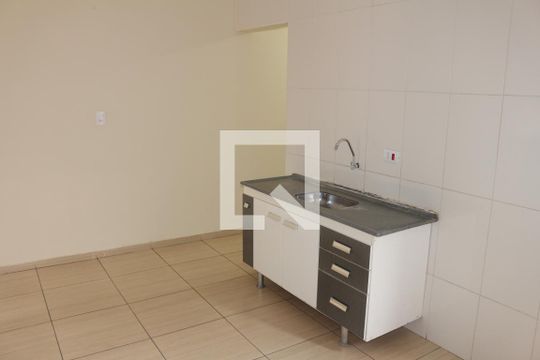 Cozinha de casa à venda com 2 quartos, 72m² em Nova Gerti, São Caetano do Sul