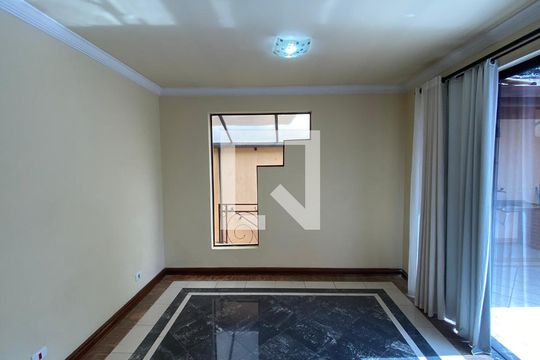 Casa 1 - Sala de casa à venda com 4 quartos, 317m² em Vila Guiomar, Santo André