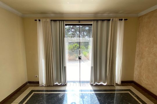 Casa 1 - Sala de casa à venda com 4 quartos, 317m² em Vila Guiomar, Santo André