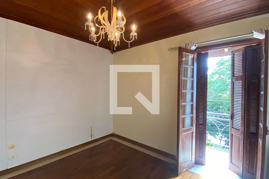 Casa 1 - Suíte 1 de casa à venda com 4 quartos, 317m² em Vila Guiomar, Santo André