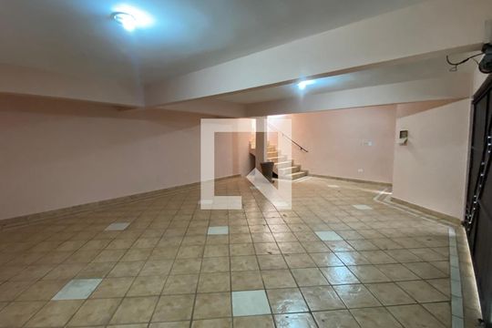 Garagem de casa à venda com 4 quartos, 317m² em Vila Guiomar, Santo André